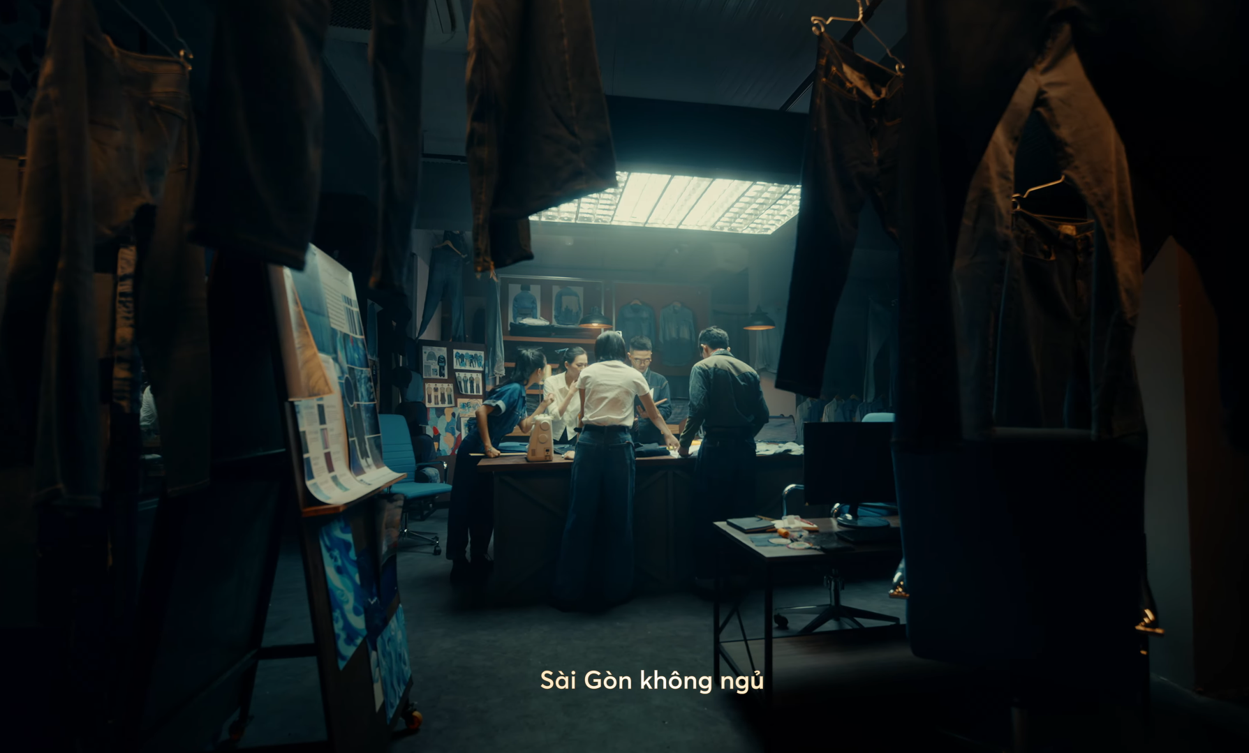 BIA SAIGON | TRIỆU CHẤT RỒNG KHÁC BIỆT